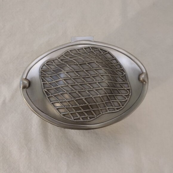 Vintage Brushed Silver Toned Pewter Footed Ornate Trinket Box. - Picture 3 of 6